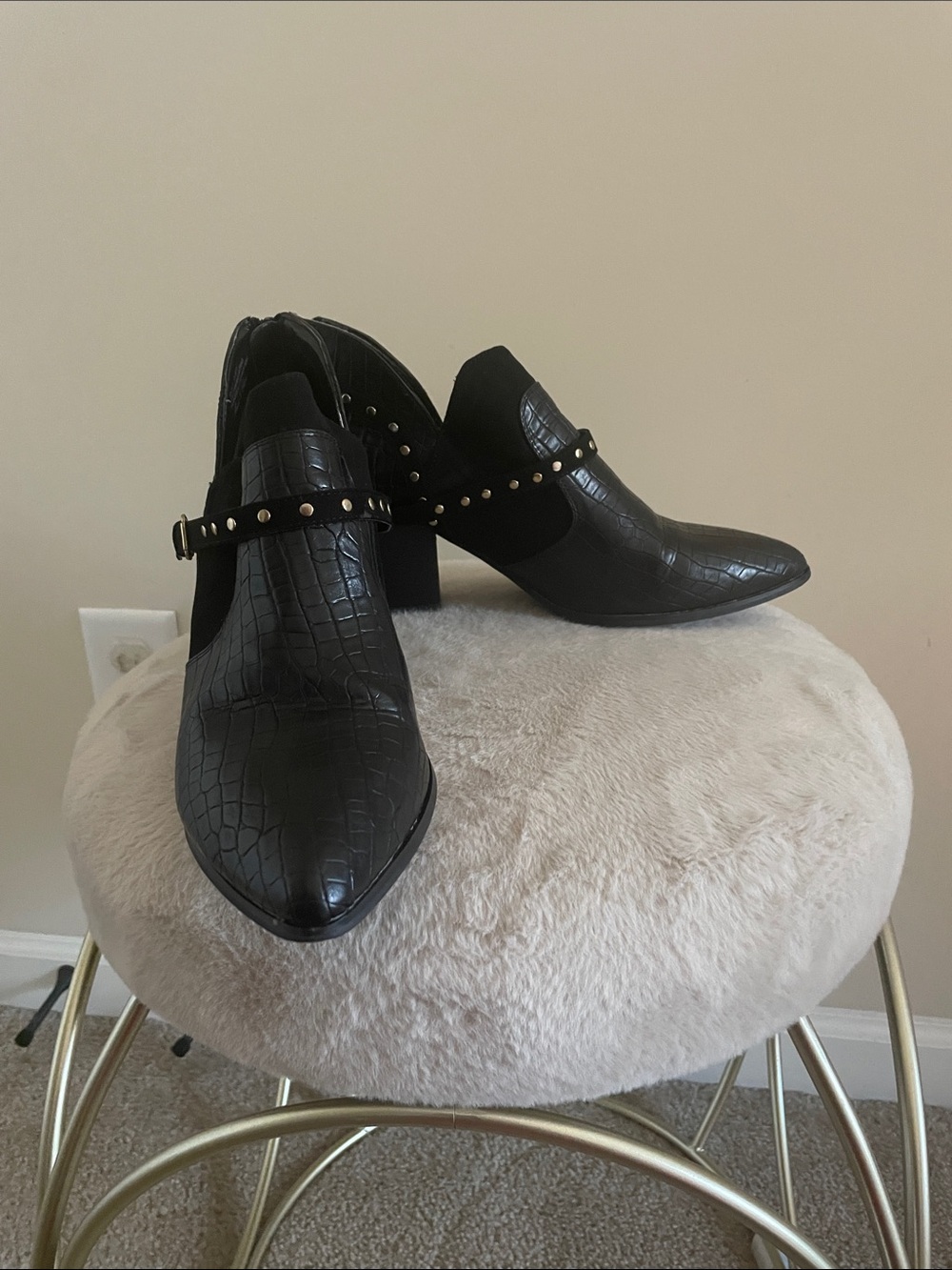 Bella Vita Black Croc-Embossed Pointed Mules with Studded Strap